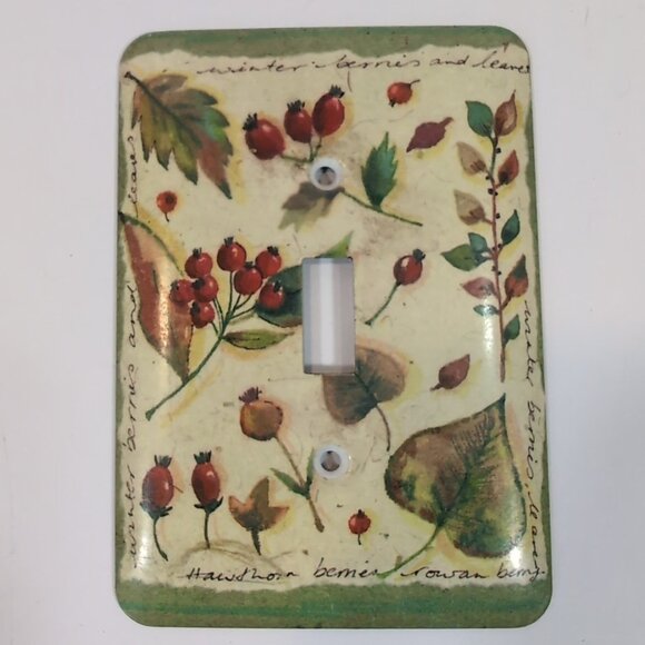 Vintage AmerTac Light Switch Cover Winter Berries and Leaves BFKE Painted Metal - Picture 1 of 6